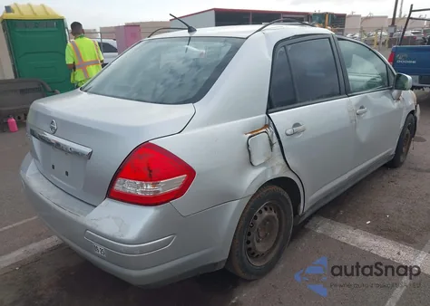 2011 Nissan Versa 1.8S z USA, uszkodzony, nr VIN 3N1BC1AP1BL451304